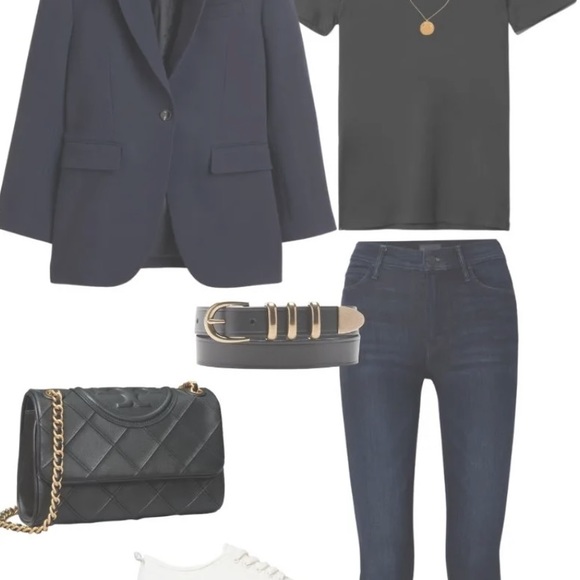 Beautiful classic French navy blazer - Picture 10 of 11